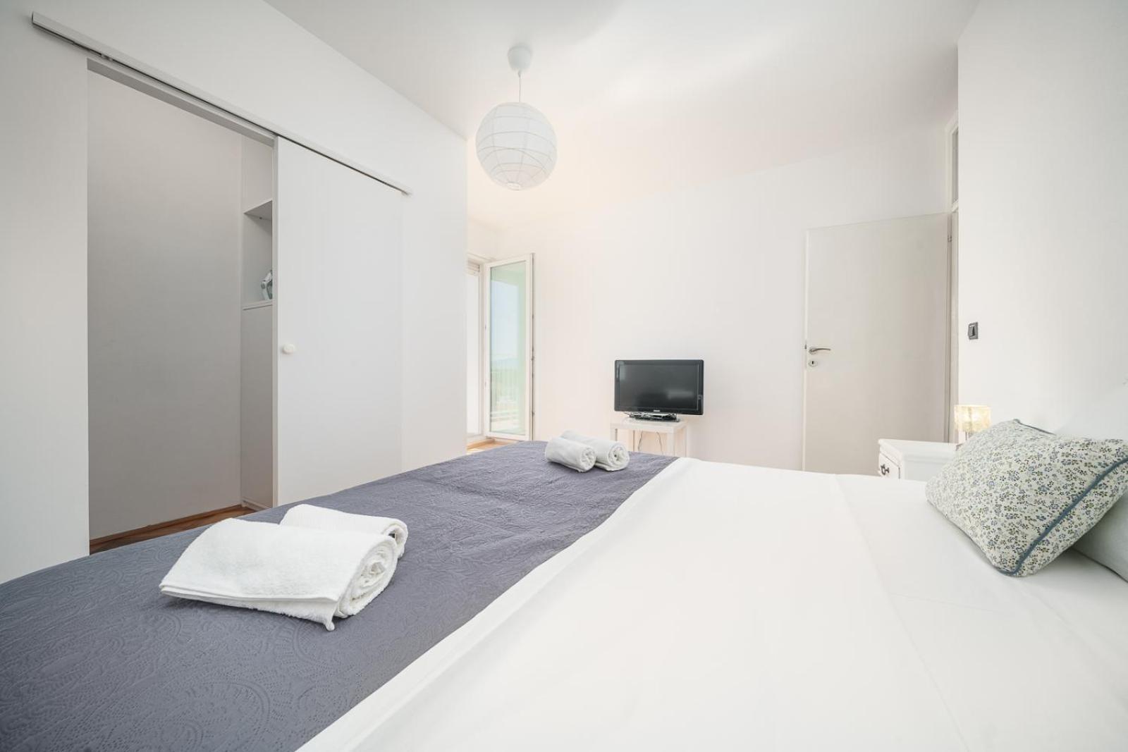 9Th Floor Apartment Шибеник Экстерьер фото